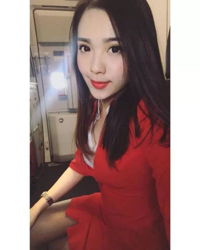 94间房主跳舞 香烟直播
